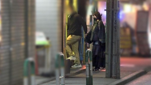 風船入れてるだろレベルの冗談みたいな着衣巨乳から本当に爆乳が出てきたら最高だな！ 21