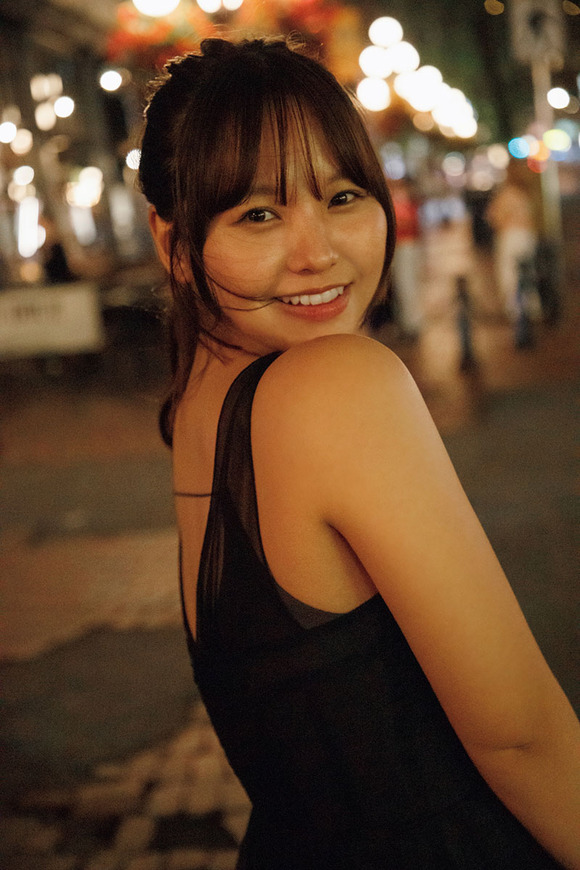 グラドル本郷柚巴が最新写真集で見せる水着ケツ食い込みがエロすぎる件 2