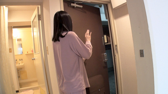見た目２０代だけど実は40代の美魔女のジュボジュボ異次元フェラってええな 32