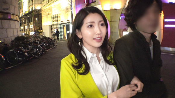 一見性欲強そうな見た目の３４歳美女がベッドの上では見た目以上に性の獣って最高だな！ 6