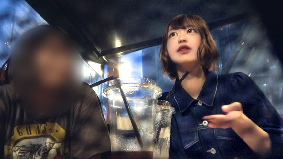音楽フェスのチケットを高値で売りさばく悪徳美女をデカチンピストンで成敗！ 10