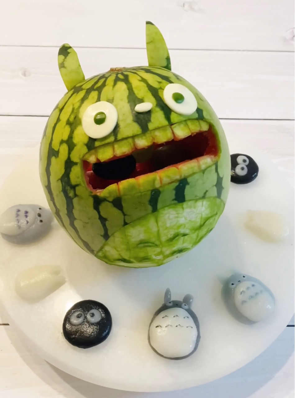 大きな口の♪トトロスイカのつくり方♡ #スイカアート : まんまる