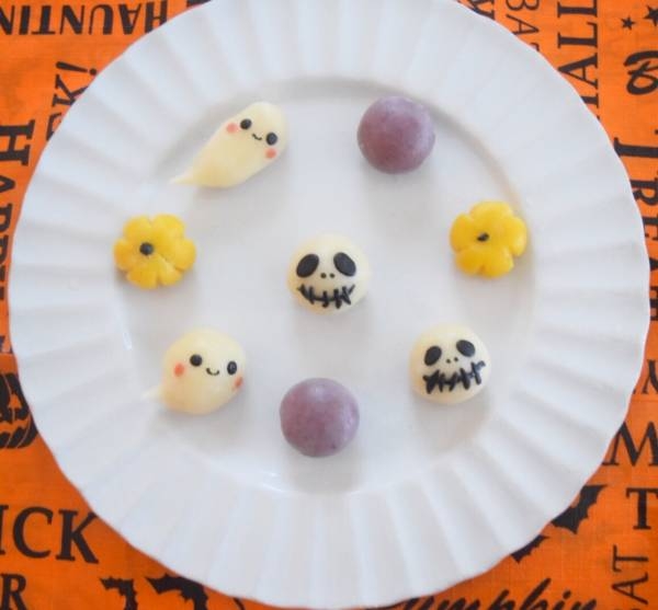 ハロウィンに大活躍 おすすめ竹炭パウダーと活用例など まんまるほっぺ のんびり楽しむ創作パン Powered By ライブドアブログ ハロウィンに大活躍 おすすめ竹炭パウダーと活用例など まんまるほっぺ のんびり楽しむ創作パン Powered By ライブドアブログ
