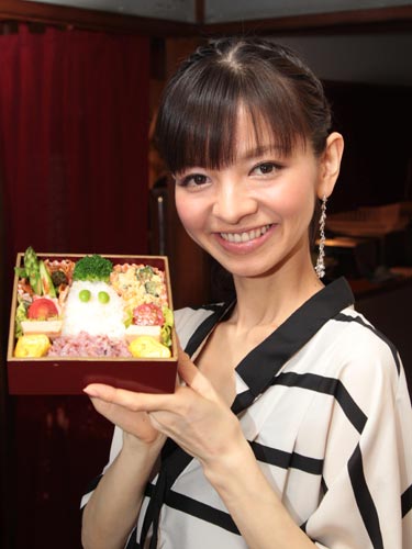 芸能 園山真希絵が スカイツリー弁当 を調理 私も結婚して子供ができたら これを持ってツリーに行きたいですね と笑顔 がんばれ ぷーた