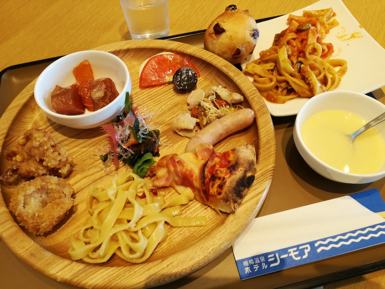 リニューアルしたホテルシーモアのビュッフェはテイクアウトもできるんです♪ : Puyomeのごはんできてるよ。