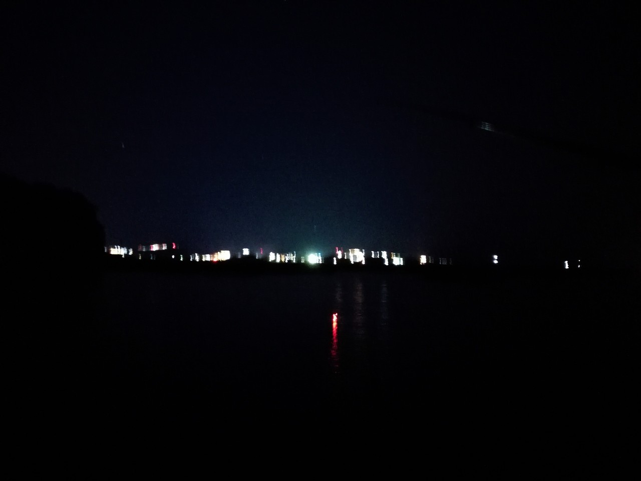 地震のすぐ後なのにイカ釣りに行くやつ ﾟdﾟ Puyomeのごはんできてるよ