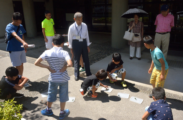 科学の祭典で「ソーラーバッタを作ろう」（2019-8-11）⑲