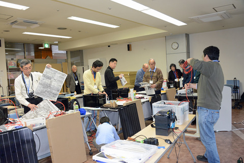 実習風景「ボックスにうまく収納して--」 (2)