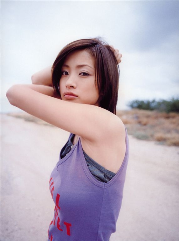 上戸彩 の 可愛い 画像 写真 段違平行棒 トレラボ 芸能人やアイドル 有名人の話題の画像や写真を徹底まとめ トレラボ