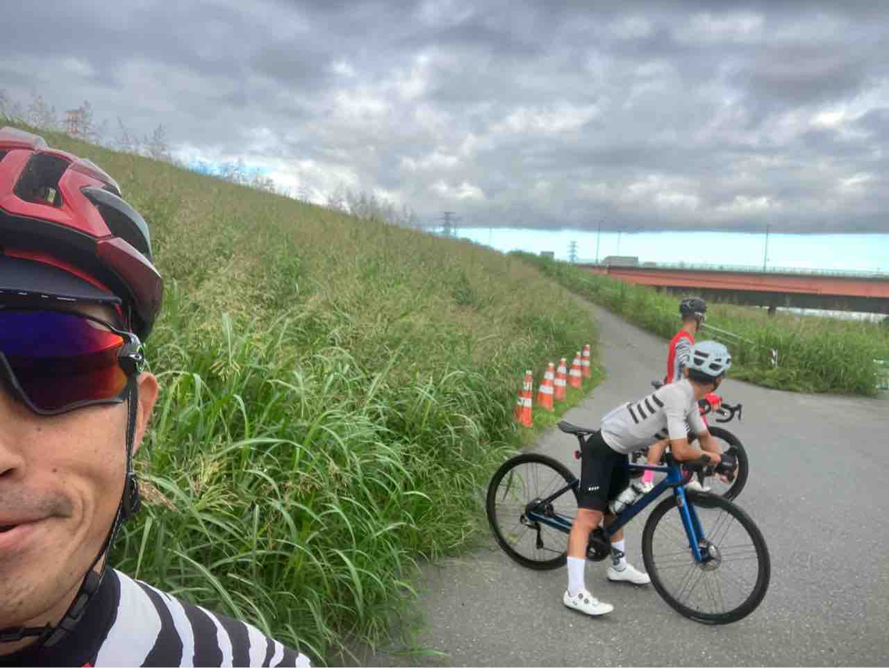 その店で自転車買って無くても朝練に参加できますか
