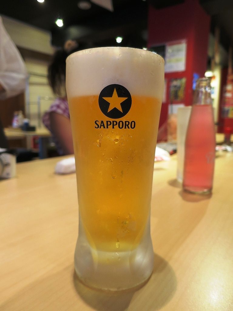 代々木の昭和レトロな酒場は 安くて旨くてめっちゃ豪快 大衆居酒屋代々木横丁 ビールが主食