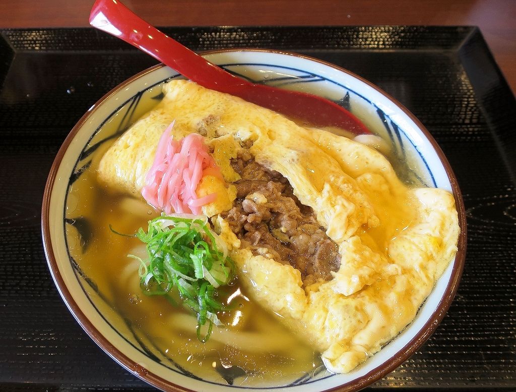 だし玉肉づつみうどん 丸亀製麺 ビールが主食