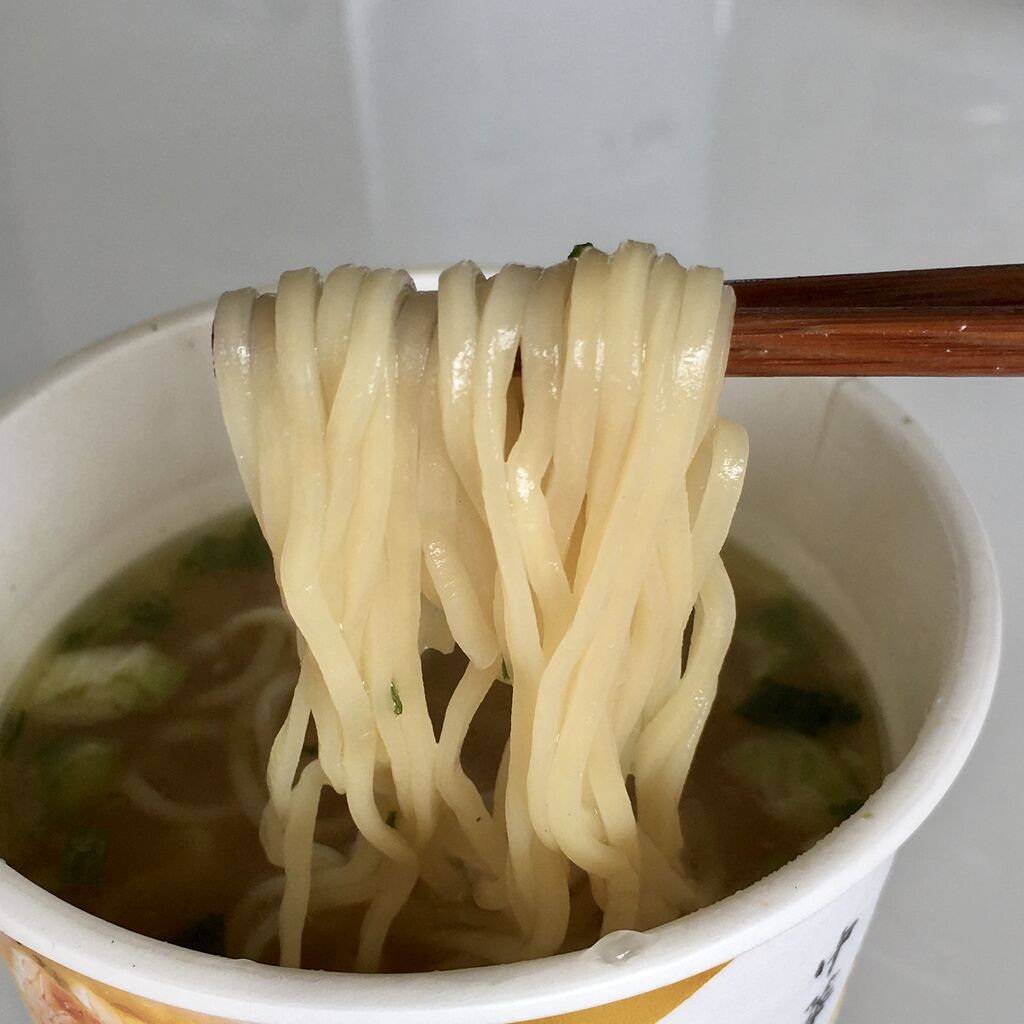 カップ麺でここまでやるかの トリダシ系 中華そば銀座八五 ローソン ビールが主食