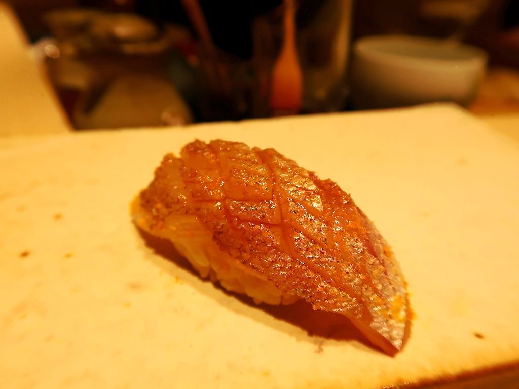 寛ぎの隠れ家で 職人技の光るお寿司を堪能 銀座 凛 にしむら ビールが主食