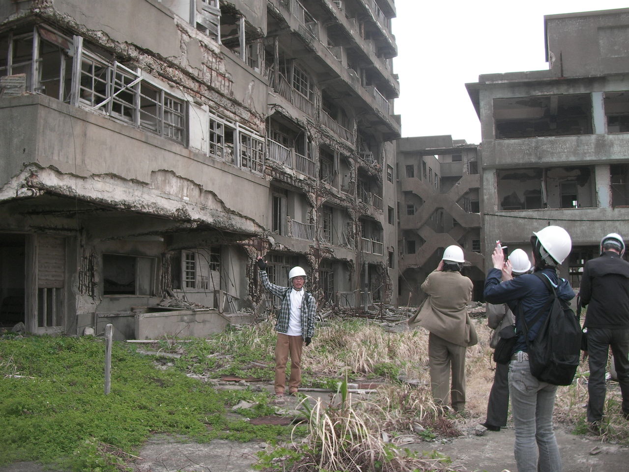 軍艦島内部視察2 九州伝承遺産ネットワーク ブログ