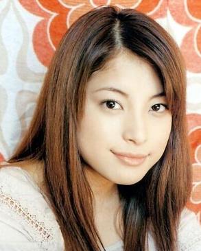 上原多香子の不倫騒動による影響は？冬月記者が詳細を語る！