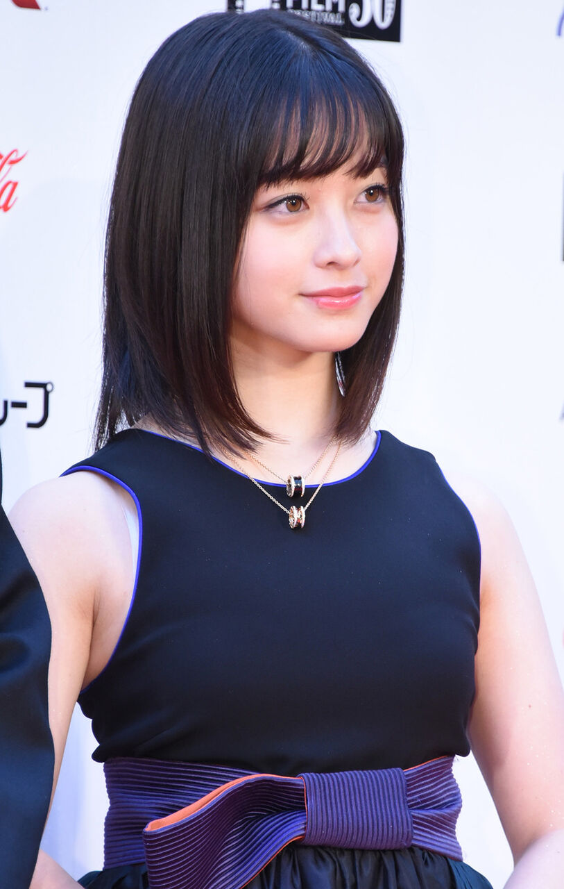 橋本環奈、花粉症デビューに！　ファンから彼女を勇気づける　ガンバッて5月まで続くから・・！