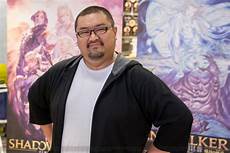 声優・山本格、事務所との契約解除の真相。今後の芸能活動も廃業  ？