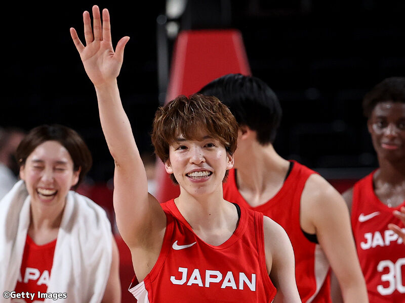「バスケット界に衝撃！女子日本代表がカナダを退けて五輪切符を手にする」