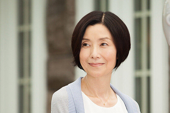 手塚理美のデート写真に反響！真田広之のイケメン次男との仲良し姿に「羨ましい」の声