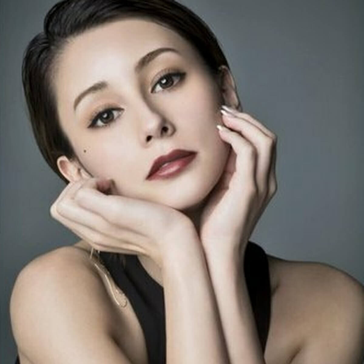ダレノガレ明美、なじみの焼き鳥デート報道を是正「幼馴染の女の子と楽しい時間過ごす」