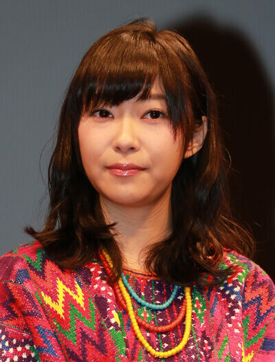 指原莉乃「女性用風俗」とばっちりを受けながら人気上げる！