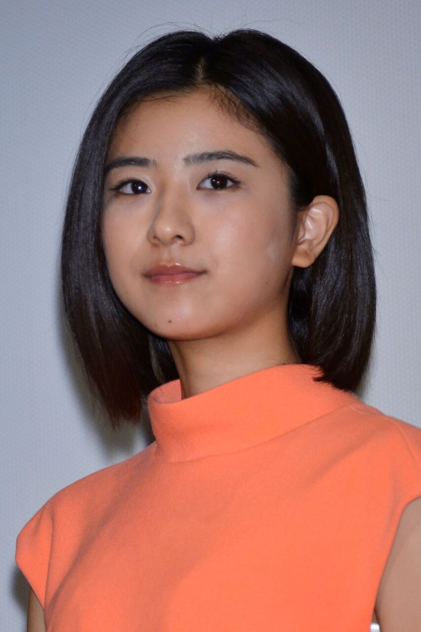 黒島結菜、一変！ピンクのショートヘアでの衝撃的変身にファン驚愕！