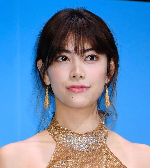 森星、親子でドレスアップし、高級ジュエリーを身に着けたツーショット公開「受け継がれてゆくジュエリー」
