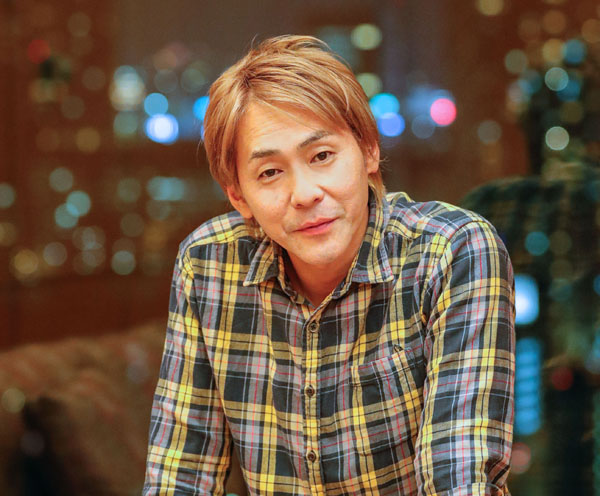 ヒロシ50歳、新しい家族とクリスマス　2種類のケーキとコーヒー「ほっこりコンビ」