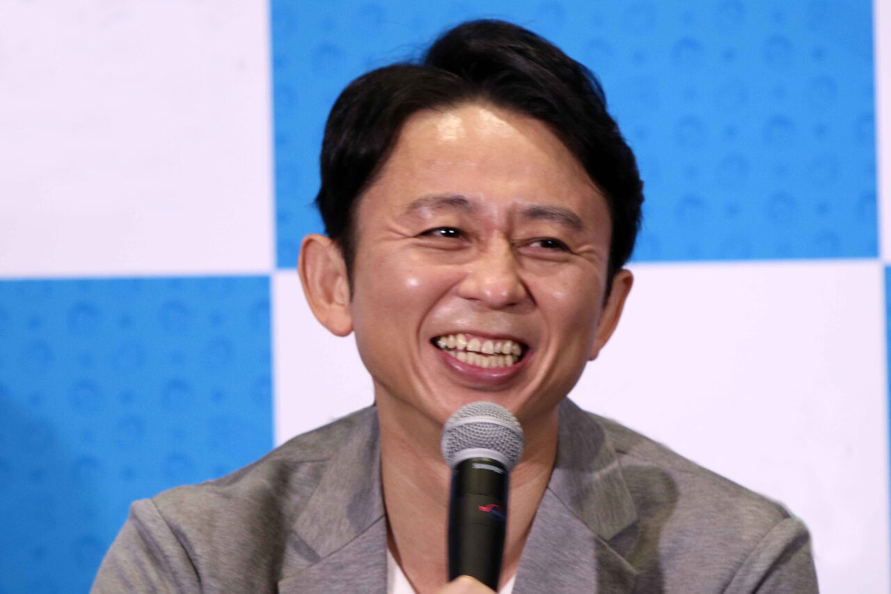 NHK紅白リハ　有吉・純烈と共に上島さんに捧げる「白い雲のように」を熱唱　