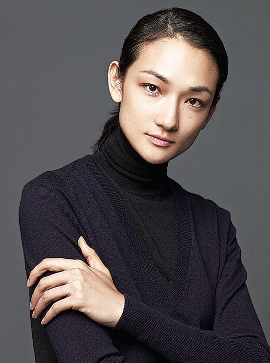 冨永愛  脚長すぎに驚愕「美しすぎる」「凄い」と賞賛の嵐！