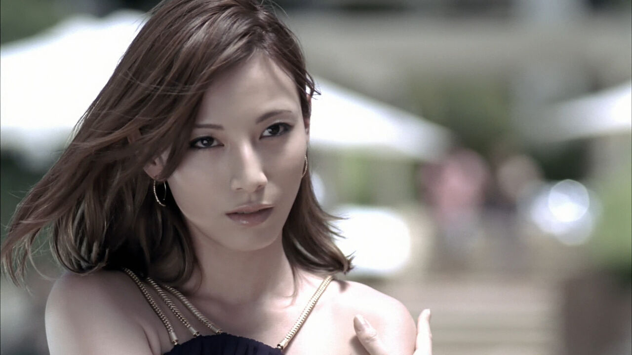 加藤あい、40歳でも美しさ健在！世間を驚かすその美貌とは？