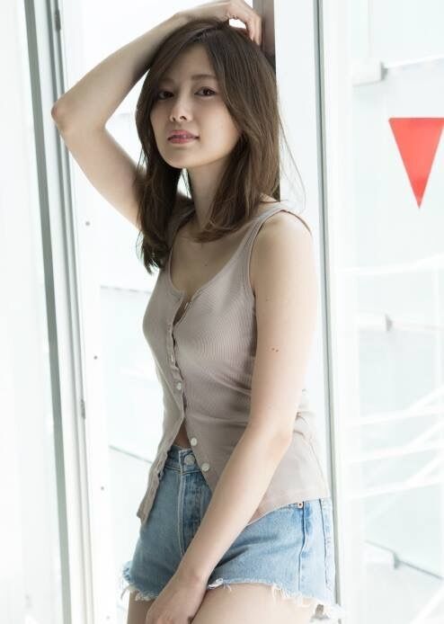白石麻衣、女優で出遅れている。理由は美しすぎるルックス