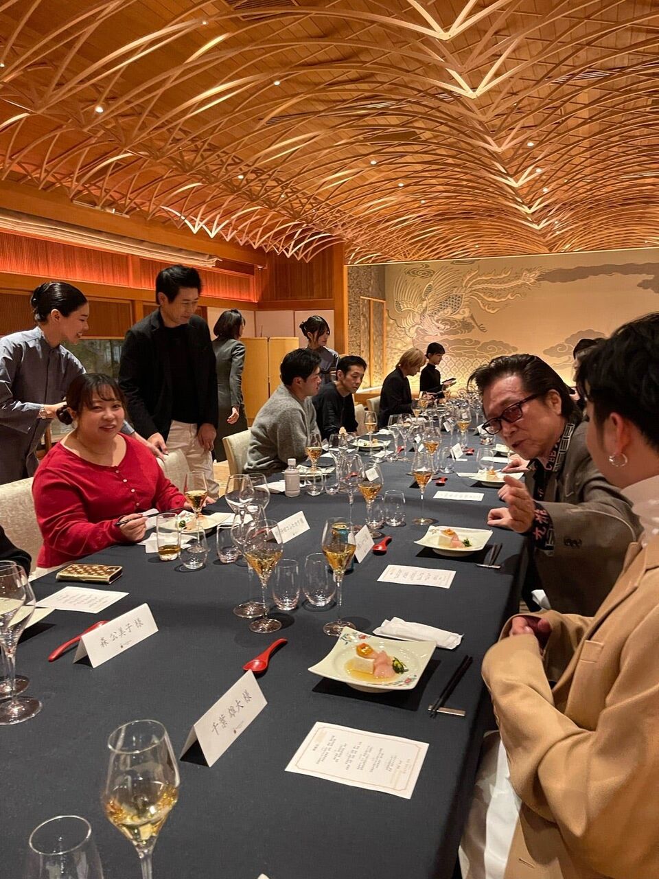 宮城県人会で話題！1人だけ浮いてるアイドルの真相とは？