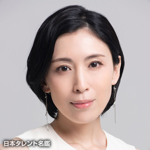 雛形あきこの娘、大学卒業式で披露したコーデに反響続出！「ハンコックみたいなスタイル」