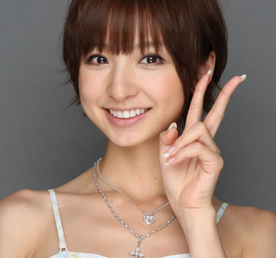 篠田麻里子が離婚後の葛藤を語る「信じていたものが揺らぐ中、再び人間への信頼を取り戻したい」