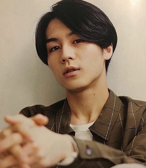 「人として問題」Travis Japan松田元太に悲しむファン！仕事中にゲレンデでの“喫煙疑惑”が浮上