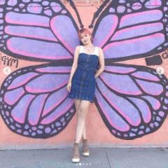 平子理沙、超ミニのデニムワンピース姿が大不評「違和感しかない」