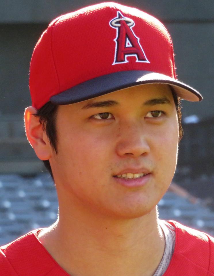 大谷翔平が感動の寄贈！全国の小学校に6万個のグローブを贈る