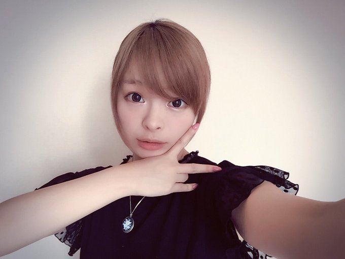「こんなに可愛いヘルメットがあったなんて！」きゃりーぱみゅぱみゅがアピールする着用啓発