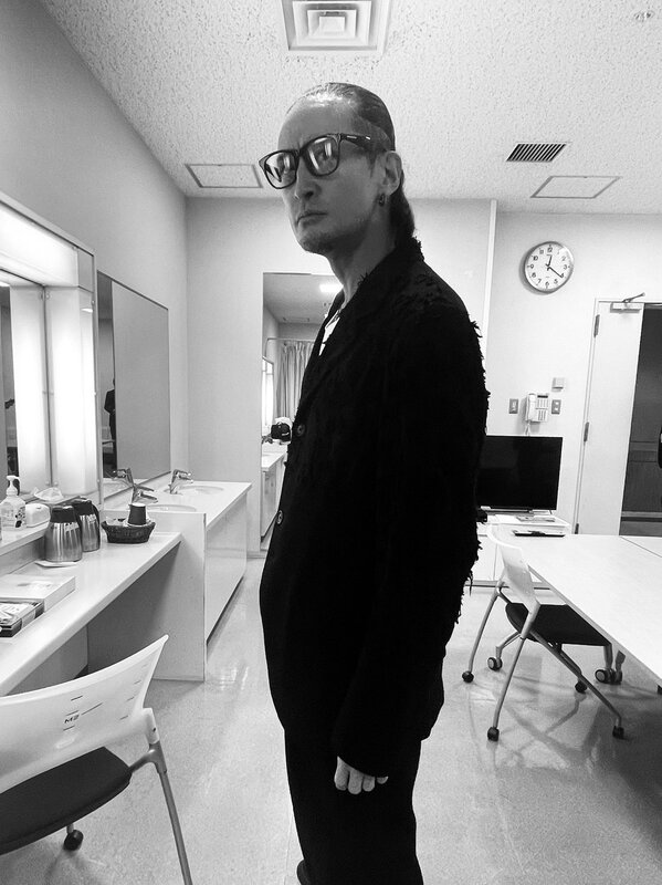 TOKIO・松岡昌宏、渋くてシックな写真！かっこよすぎる投稿