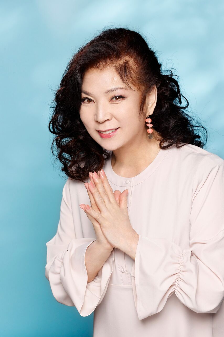 八代亜紀さんの思い出に浸る...伝説の名曲『雨の慕情』や『舟唄』の魅力に迫る