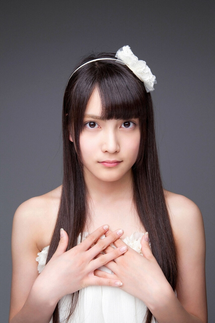 入山杏奈・元AKBメンバ－　激変メキシコ移住　金髪で「別人」ウェーブのブロンドヘア「超ウルトラ可愛い」ファン感激