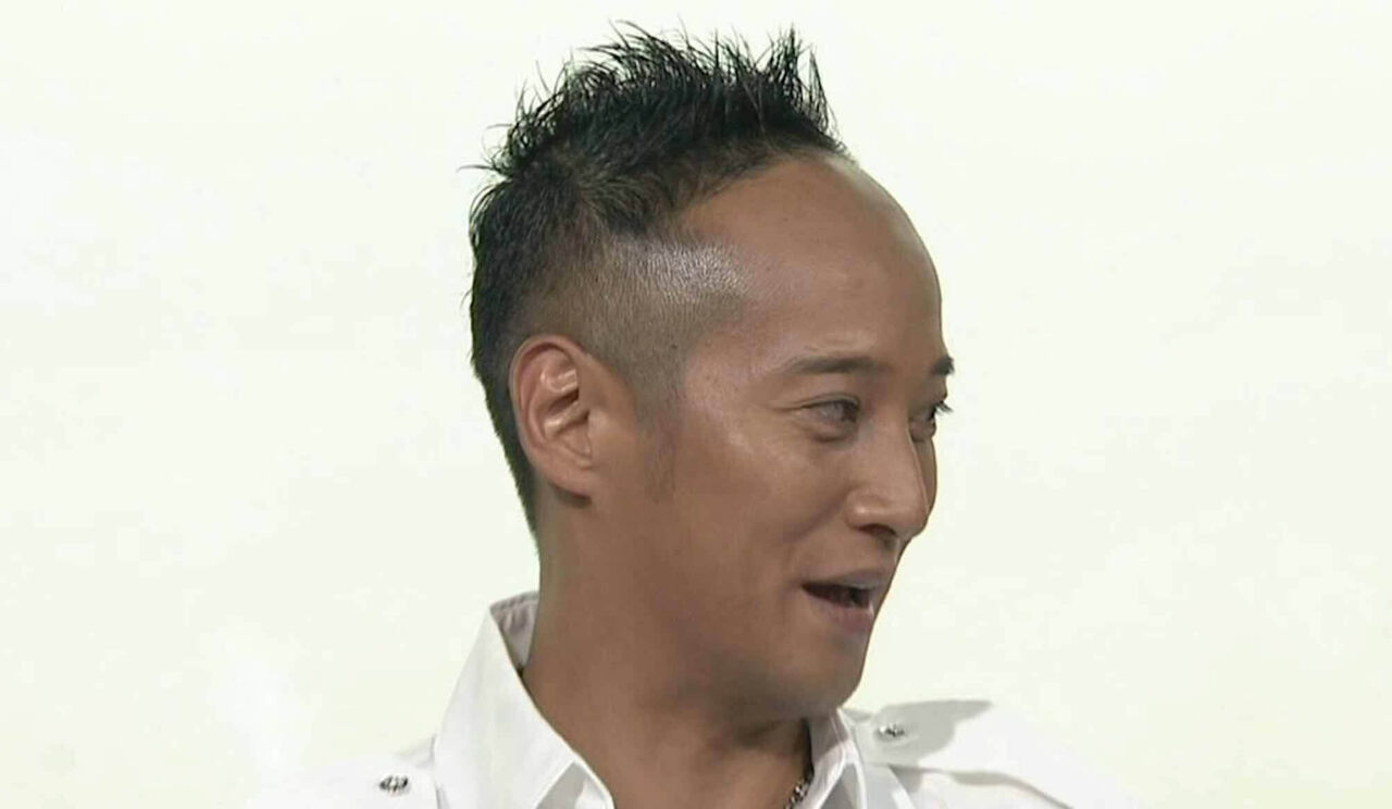 中居正広 50歳　体調が思わしくなく1か月の活動休止を発表。　直腸がんの手術したとの噂が、大丈夫・・?