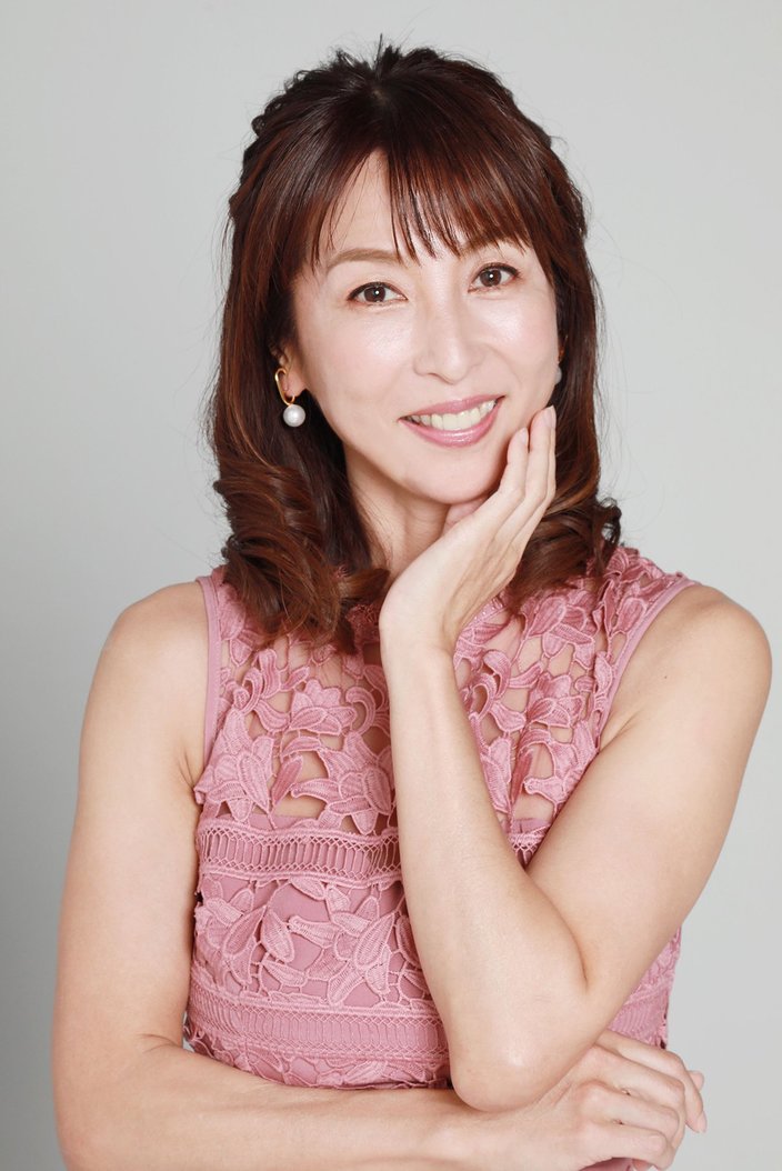 かとうれいこ54歳　娘20歳の顔出し「ママそっくり美人さん」一日違いの誕生日「親子そろって美人さん」と反響