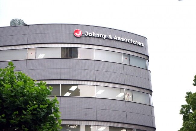 「ジャニーズ事務所」退社連鎖も帝国崩壊せず　企業としては安泰？　人気者たちが生み出す驚愕の売上と資産総額