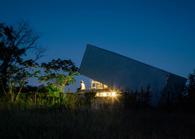 dezeen_Caja-Obscura-by-Javier-Corvalan_19
