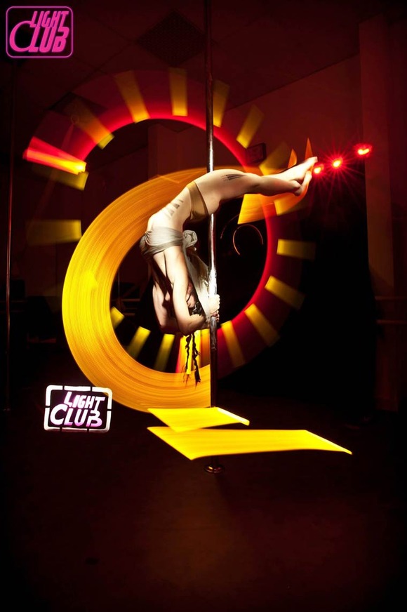 Pole-Dance-Light-Painting-Wen-Jie-Yang-3
