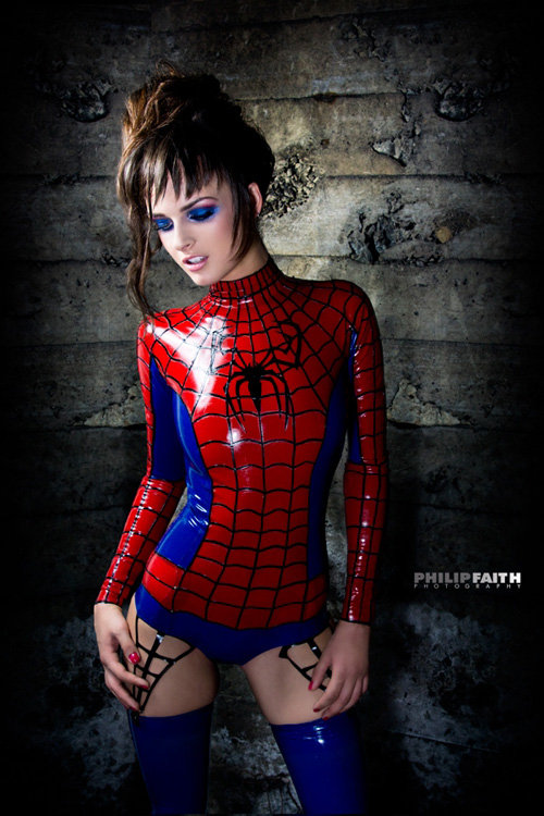 spider-man-venom-black-cat-cosplay-04