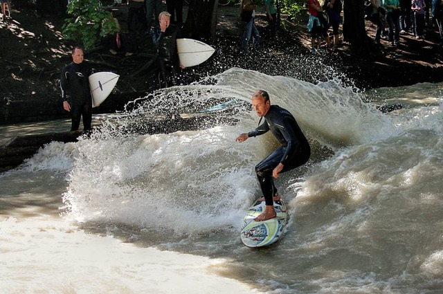 munich eisbach surf surfing 11